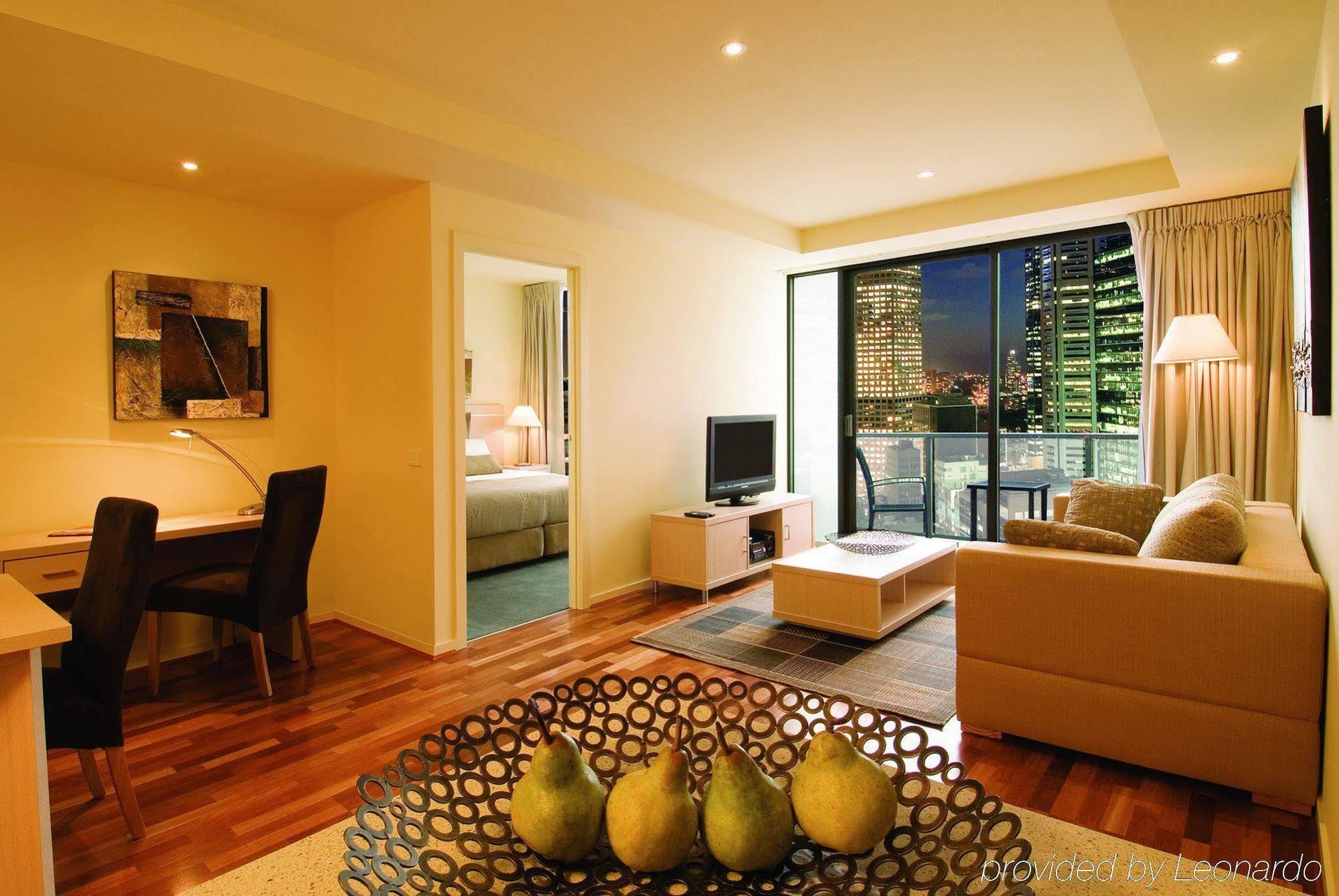 Oaks Melbourne On Lonsdale Suites Номер фото